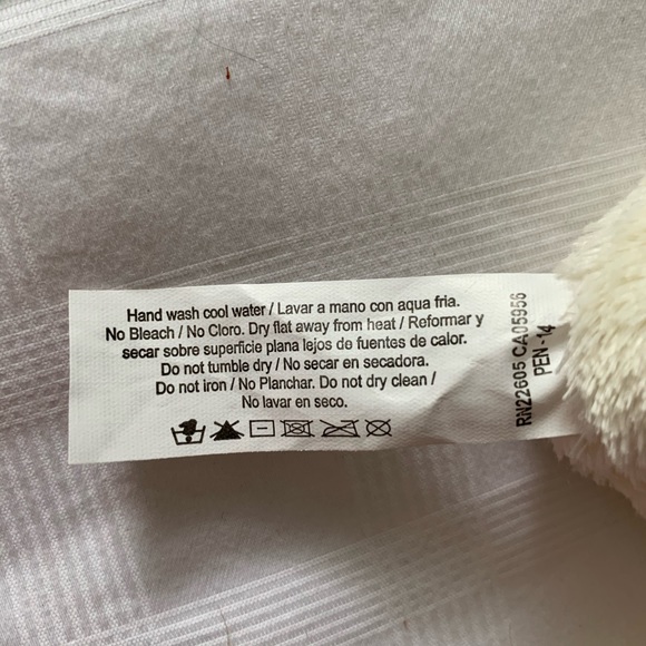 SOLD—Super Soft Gloves - Picture 4 of 5